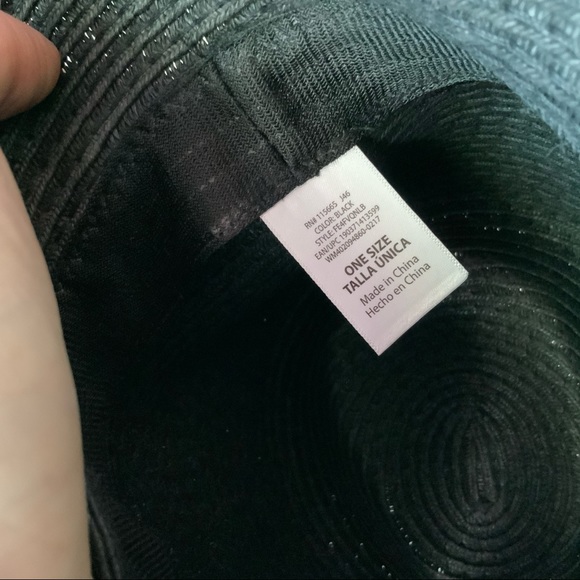 Black 2000s Hat - Picture 4 of 4